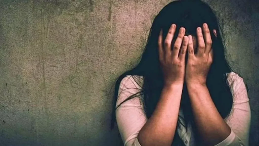 अस्मत लुटाकर चुकाई परिचित पर भरोसे की क़ीमत !
