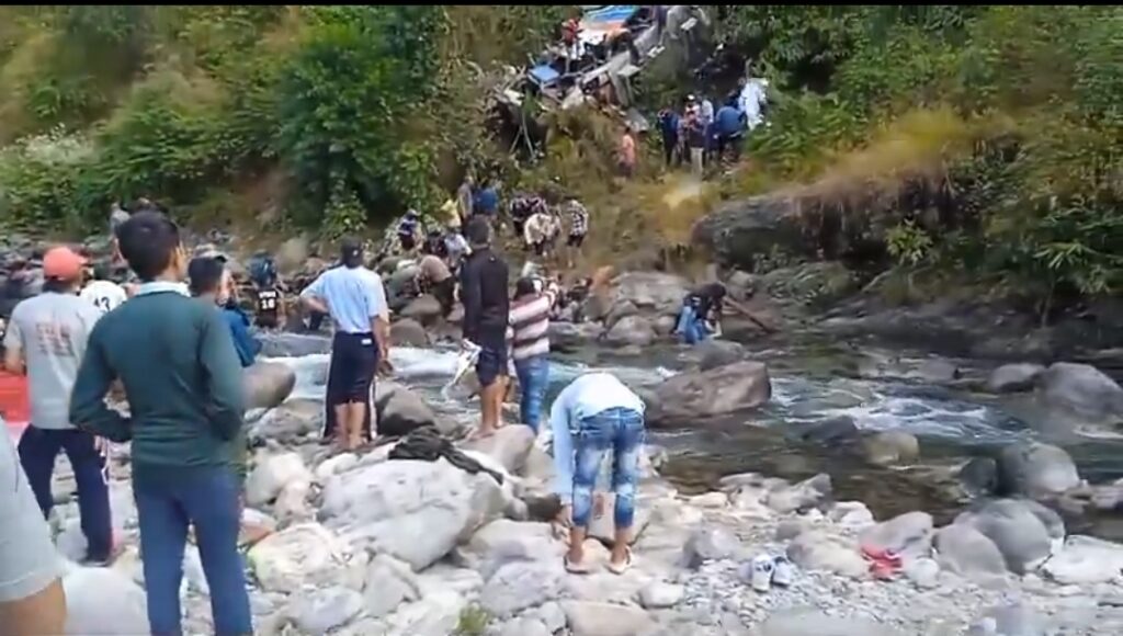 उत्तराखंड बस हादसा – 36 यात्रियों की मौत