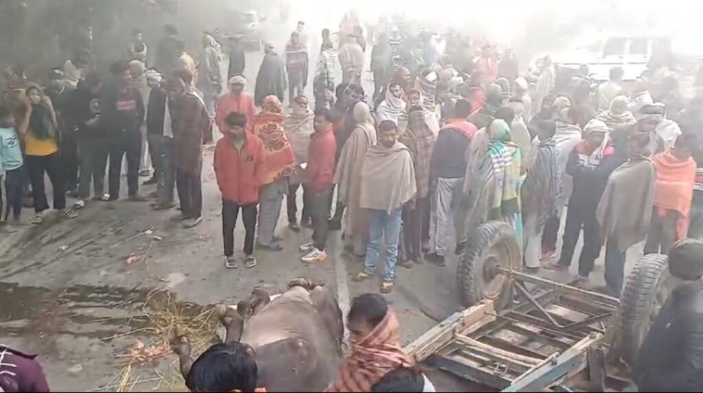 हादसा – डंपर ने भैंसा बोगियों को मारी टक्कर, एक की मौत दो घायल