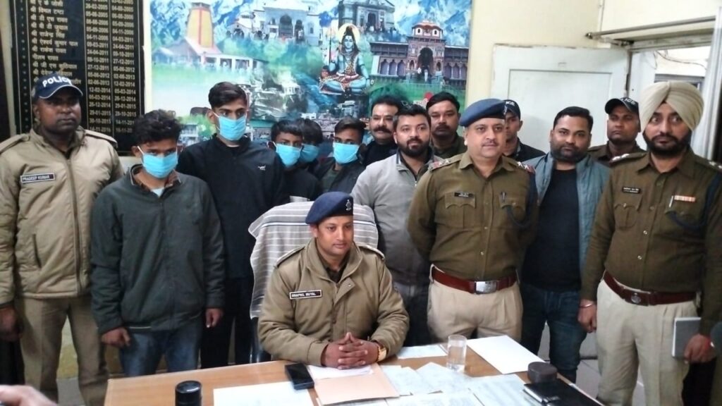 पैसेंजर ट्रेन में लूटपाट का ख़ुलासा, पांच आरोपित धरे
