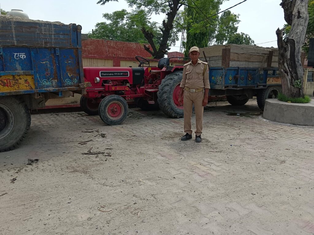 अवैध खनन पर पुलिस कार्रवाई, तीन वाहन सीज
